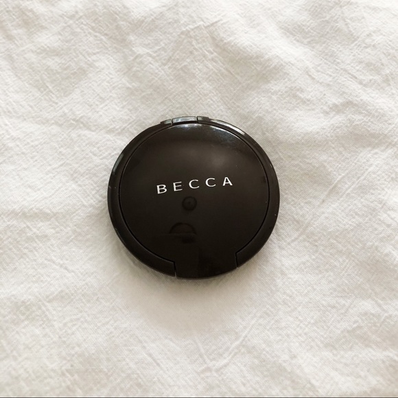 Becca Highlights - Picture 9 of 9